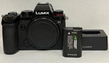 PANASONIC LUMIX S5 MIRRORLESS CAMERA (BODY ONLY) USED.