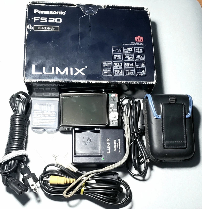Panasonic LUMIX FS2 10.1MP Digital Camera LEICA Black made in Japan.