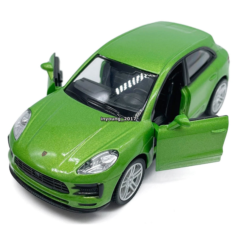 1:36 Porsche Macan S Model Toy Car Diecast Toy Vehicle Door Open Pull Back Green