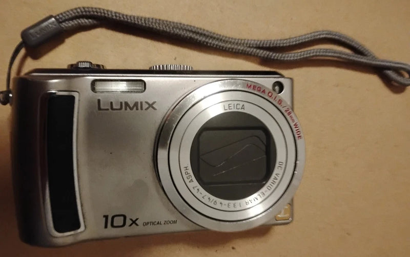 Panasonic LUMIX DMC-TZ5  12.1MP Digital Camera Leica AS IS For Parts Not Working
