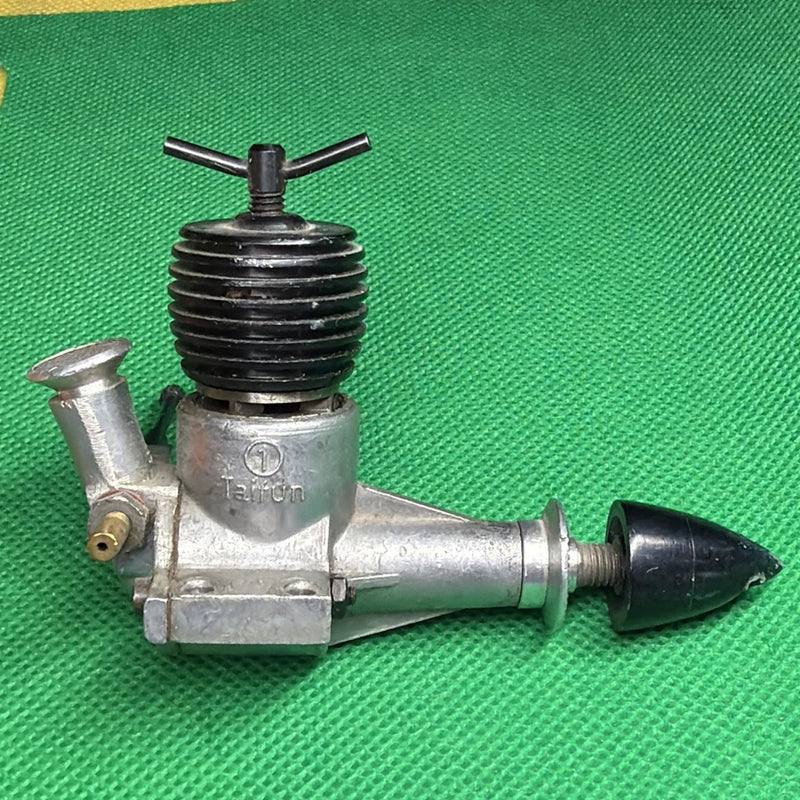 MODEL AIRPLANE ENGINE TAIFUN R.S.HOBBY 1 cc REED BALVE DIESEL 1957