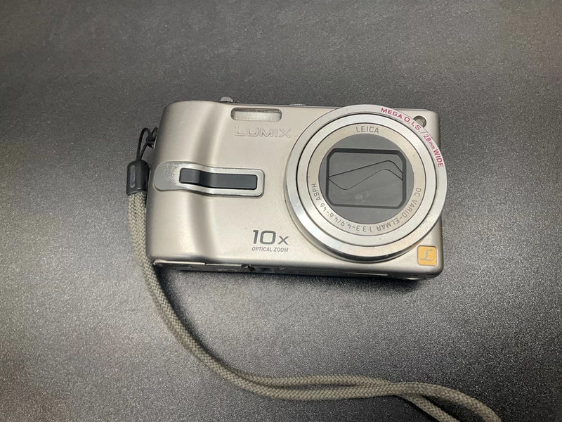 Panasonic Lumix DMC-TZ3 3.0" LCD 10X Optical Zoom Built-In Flash Digital Camera