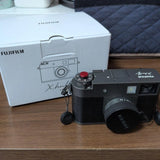 FUJIFILM X-Half Charcoal Silver X-HF1
