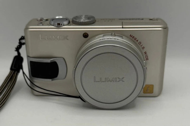 Panasonic LUMIX DMC-LX2 Compact Digital Camera with Battery and Charger