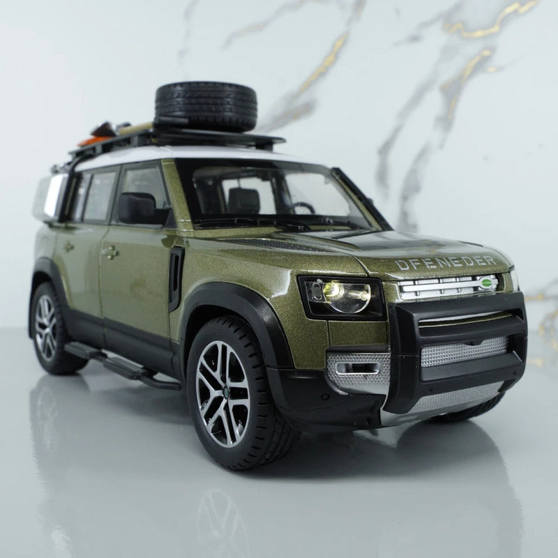 Land Rover Defender 110 1:24 (1:22) Scale Diecast Model 4x4 SUV Toy Green Gift
