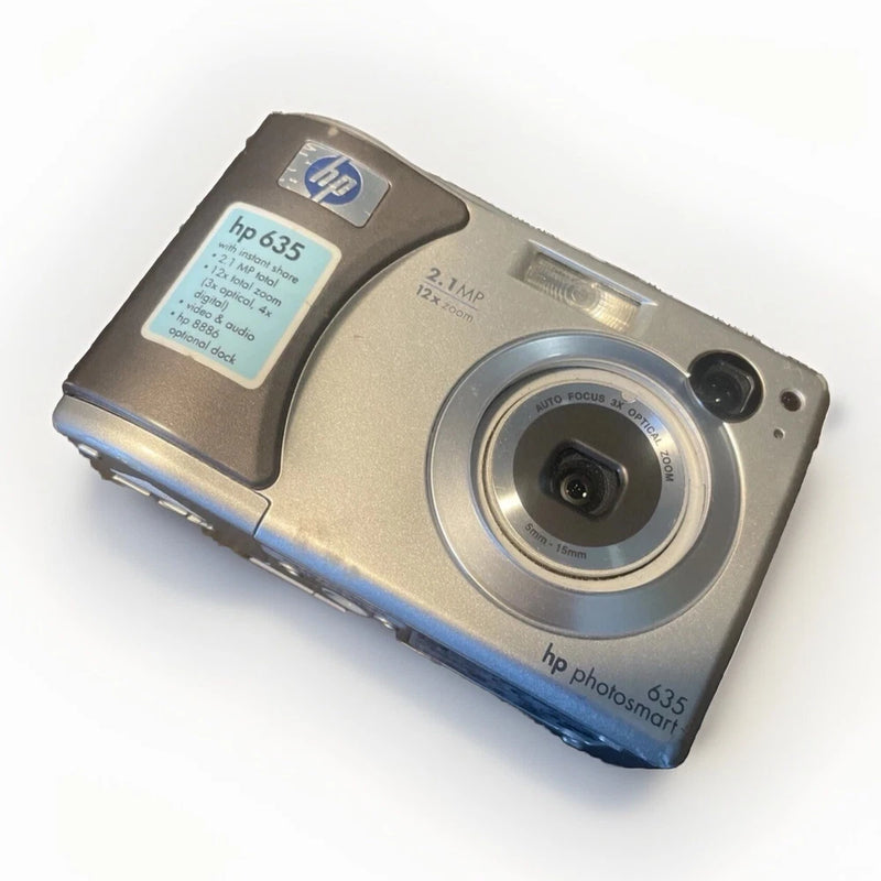HP PhotoSmart 635 2.1 MP Digital Camera - For Parts - Powers On - Lightly Used