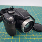 Fujifilm FinePix S700 10x Optical Zoom 7.1 Mega Pixel Digital Camera TESTED