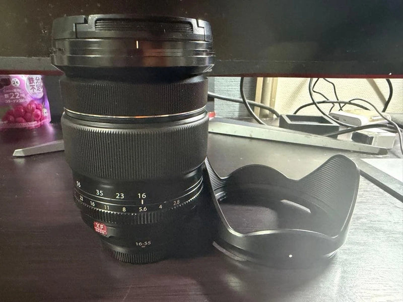 Fujifilm XF 16-55mm F2.8 R LM WR Zoom Lens with Hood and Caps