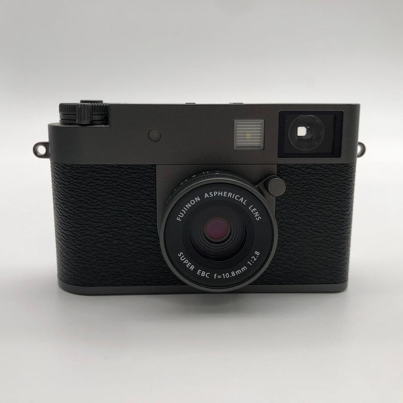 Fujifilm X Half 18MP Compact Digital Camera Black Body Excellent