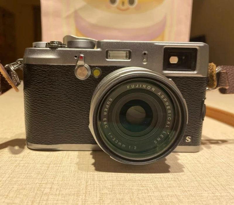 Fujifilm X100S 16.3MP Digital Camera Silver (Preowned)