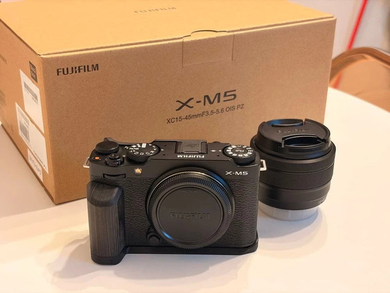 Fujifilm FUJIFILM X-M5 xc15-45 Lens Kit