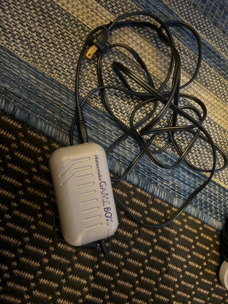 Nintendo Game Boy rechargeable battery pack model: DMG-03-US/CAN] - Untested Battery