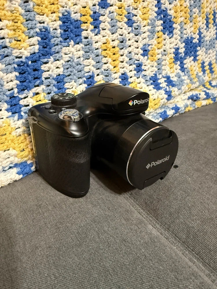 Polariod 50x Photo And Video Camera Battery Operated