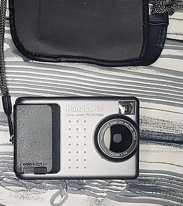 Very rare Panasonic NV-DCF2, PalmCam PV-DC1080,CoolShot II LK-RQ1 digital camera