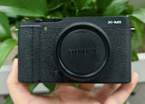 Fujifilm X-M1 Digital Camera Black Body Olny English Language Body Only 90% new