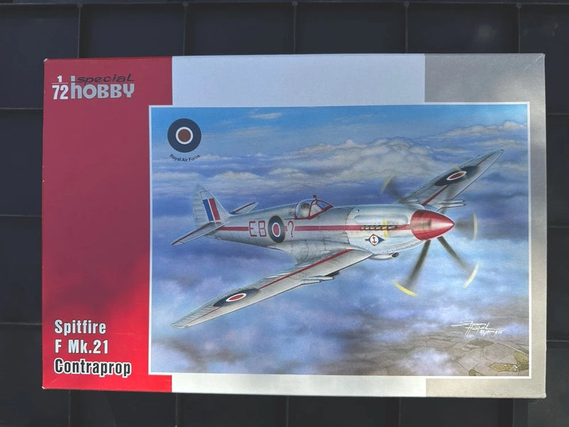 1/72 Special Hobby Supermarine Spitfire F Mk. 21 Contraprop aircraft model kit