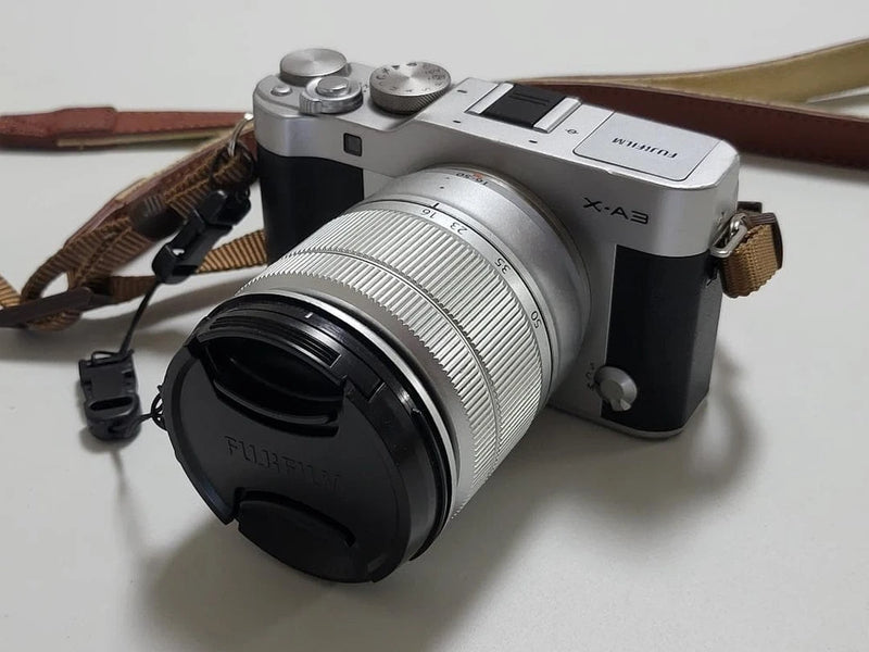 Fujifilm X-A3 mirrorless camera body and lenses