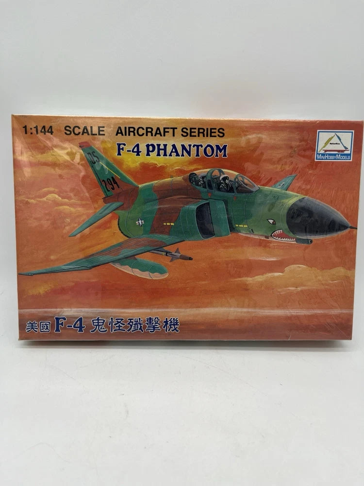 1:144 scale F-4 Phantom II aircraft model kit box, Aircraft Series graphics