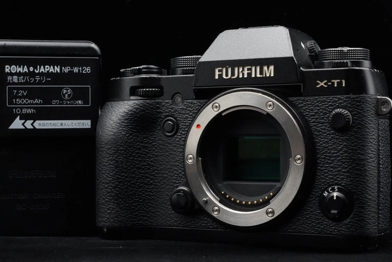 Fujifilm X-T1 Mirrorless Digital Camera 16.3MP Black US Duty Paid 10185