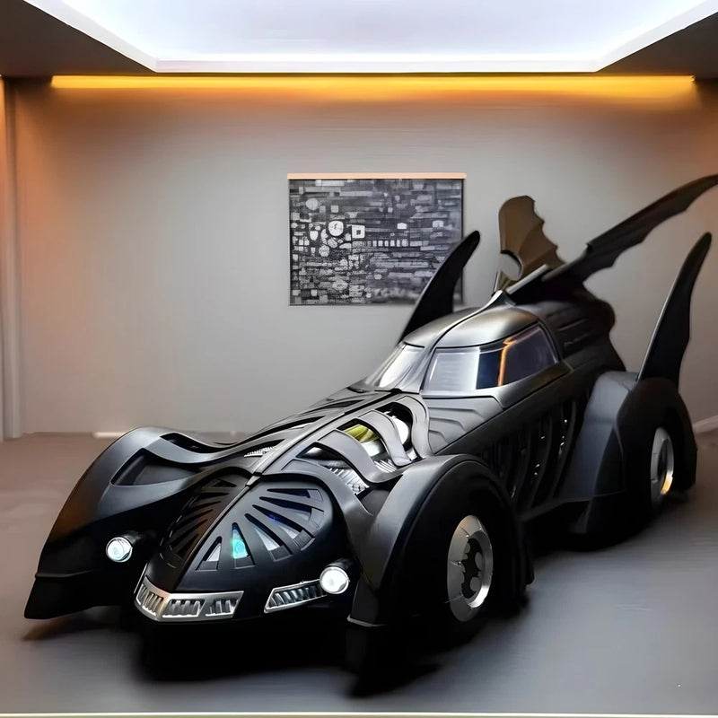 1:18 1995 Batman Forever Batmobile Diecast Model Car w/ Sound Light Spray Effect