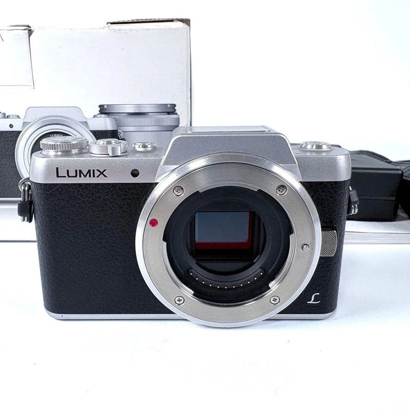 PANASONIC LUMIX DMC GF7 Mirrorless Camera Black w/ Accessories Used