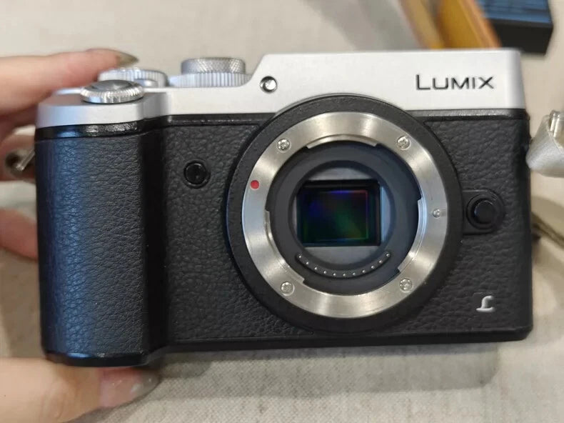 Panasonic LUMIX GX8 Black DMC-GX8 Mirrorless Digital Camera Body-No Camera Lens
