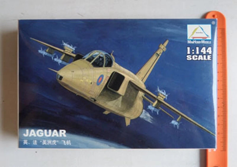 1/144 Plastic Model Kits UK FR "JAGUAR" fighter 80415  AGES 14+