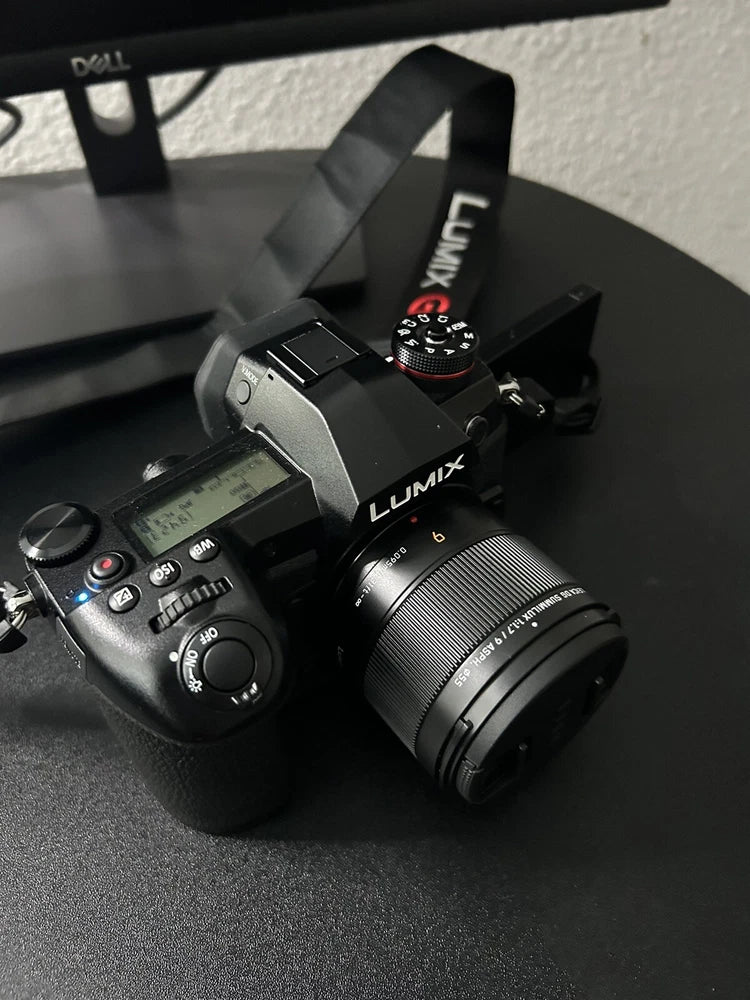 Panasonic Lumix G9 Mirrorless Interchangeable Lens Camera - Black (Body & Lens)