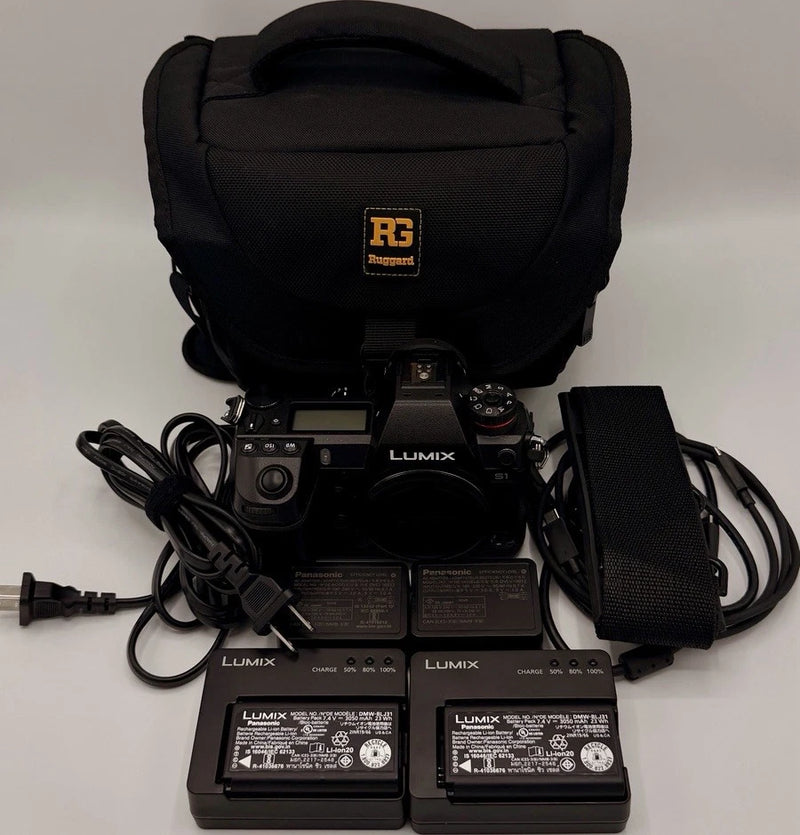 Panasonic LUMIX DC-S1 Mirrorless Camera Black w/ Built-in Flash & Accessories