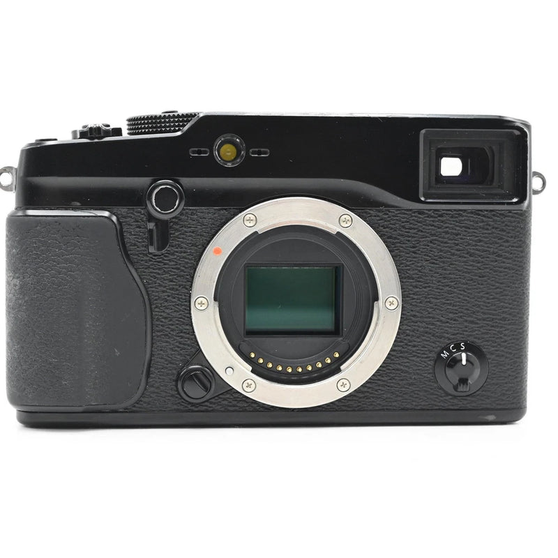 Fujifilm X-Pro1 16.3MP Mirrorless Digital Camera Body XPro1 *Inoperable #407
