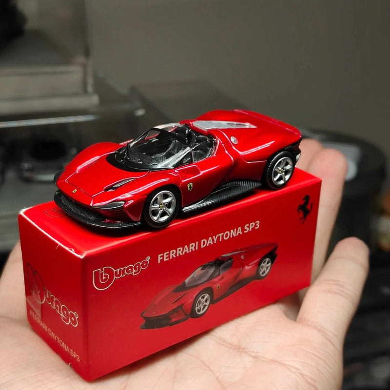 Daytona SP3 Diecast Car 1:64 Scale - Red Metal Model Racing Toy Gift