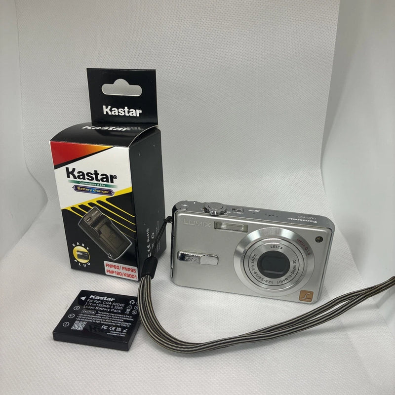 Excellent Panasonic Lumix DMC-FX7  Silver compact camera - Tested! No SD Card