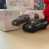 596 1:64 2015 Tahoe Black Plain-Clothes Livery Die-Cast Alloy Car Model