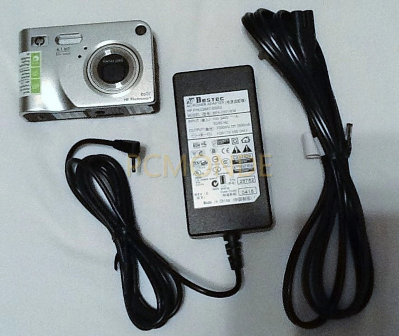 HP Photosmart R607 Digital Camera 4.1MP - 3x Optical Zoom (L1836A#ABA)