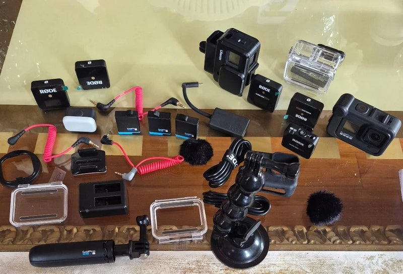 Two gopro hero 8 camera and two Rode microphone