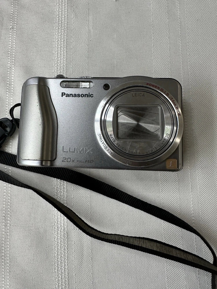 Panasonic Lumix DMC-ZS20 GPS 20x Optical Zoom Full HD Digital + Battery/Sd Card