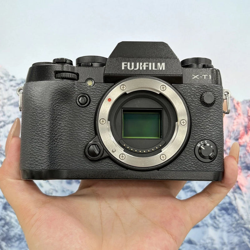 Fujifilm Fuji X-T1 XT1 Mirrorless Digital Camera Body Only w/Charger English