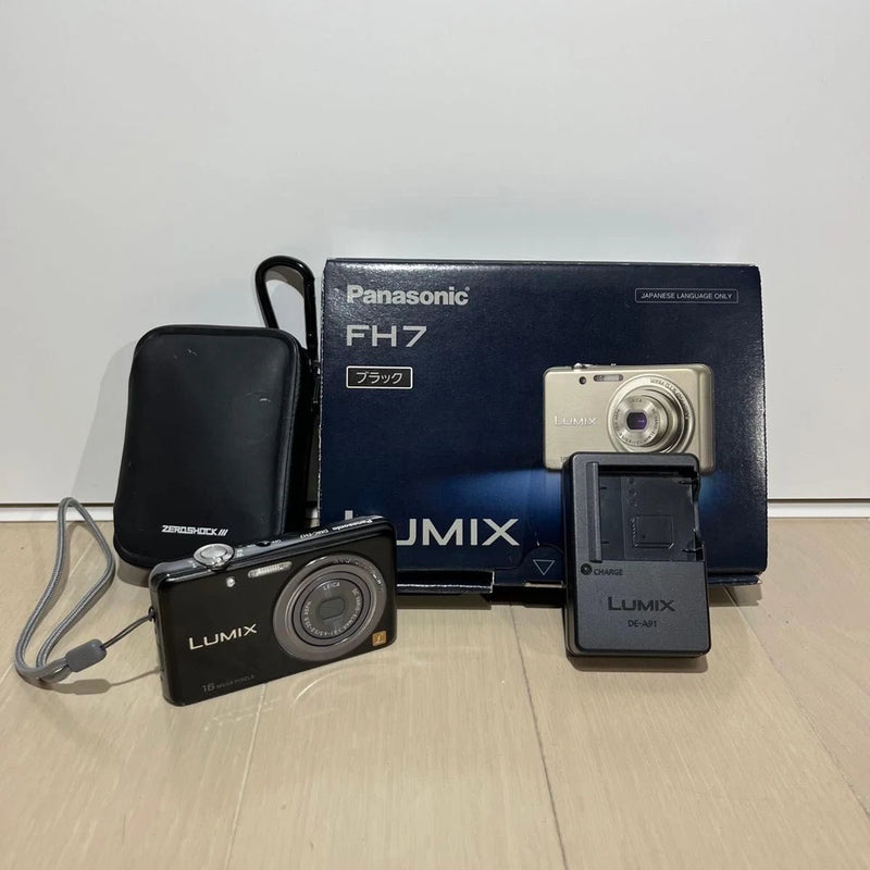 Panasonic Lumix FH7 Compact Digital Camera Black with ZeroShock Case From Japan
