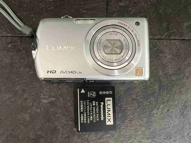 CT14115 Panasonic LUMIX DMC-FX70 Panasonic Compact Digital Camera