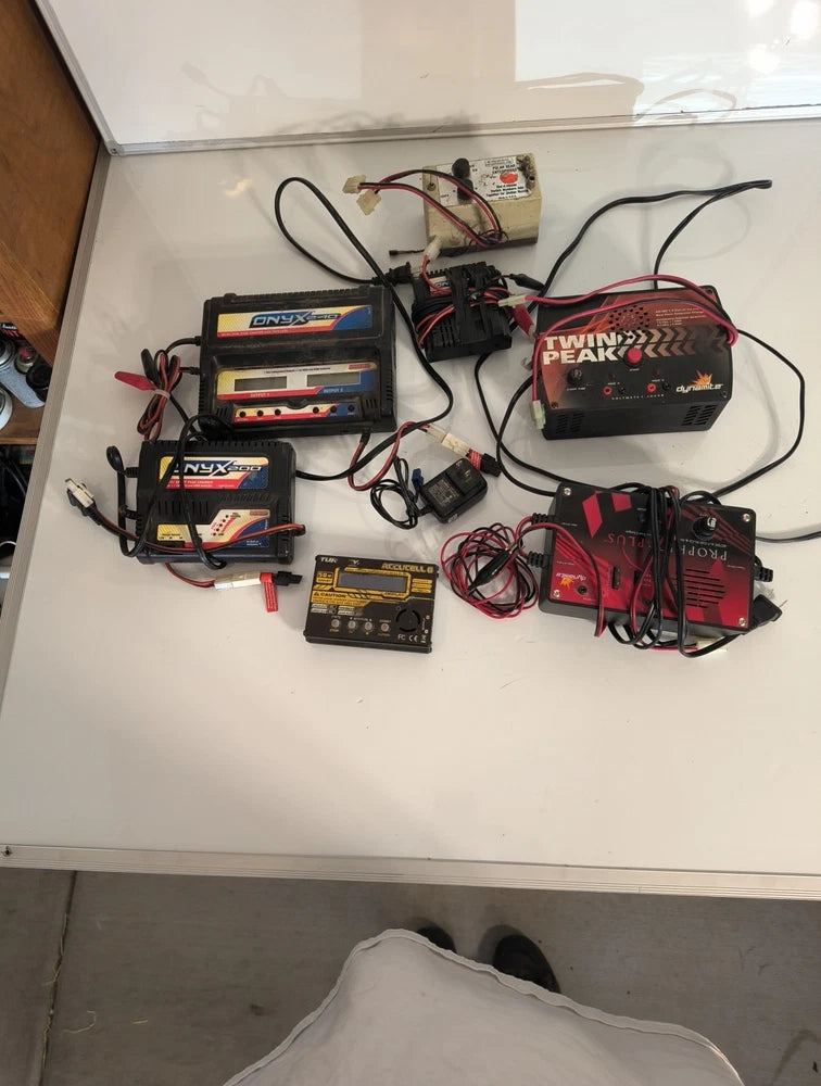 Turnigy Accucell 6 50W 6A programmable charger, discharger, cycler, balancer