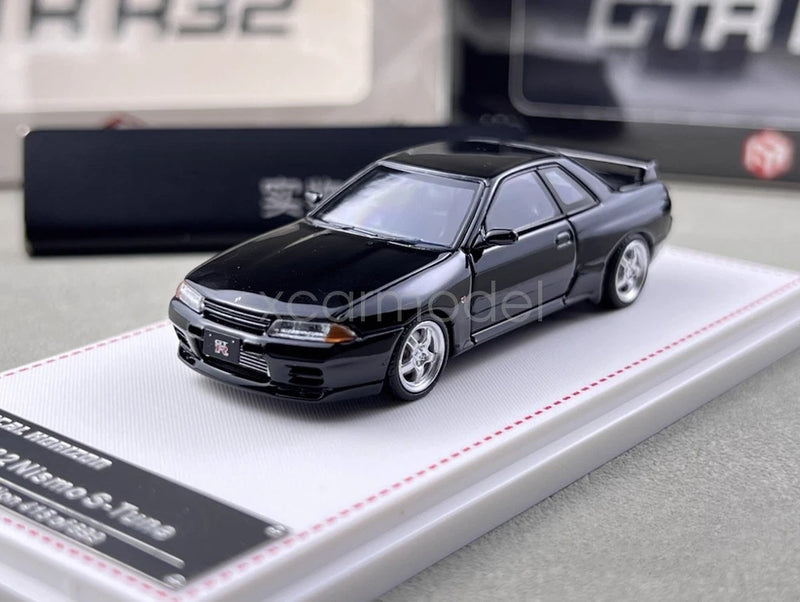 FH 1:64 Black Skyline GTR R32 Nismo S-Tune Sports Diecast Display Gifts Model