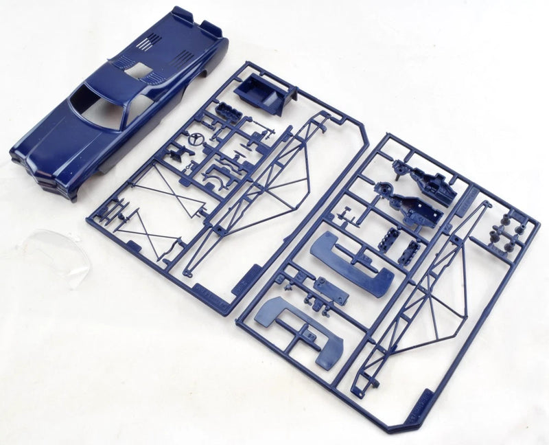 Atlantis Chevy El Camino Funny Car Body & Parts 1:24 Scale Model Kit M2204BAGGED