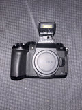 Panasonic Lumix DMC-G85 Mirrorless Digital Camera Bundle Black W/ Lens & Charger