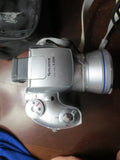 FujiFilm FinePix S3000 Silver 1.8 inch 6x Optical Zoom 3.2MP LCD Digital Camera