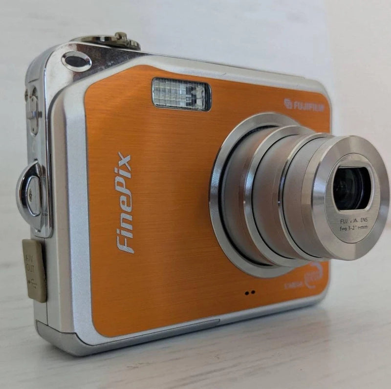 FUJIFILM FinePix V10 Orange Digital Camera w/ Battery From Japan