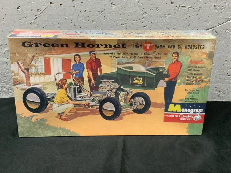 Monogram  Ford T  Show & Go Roadster "Green Hornet" PC61 Released in 1996 NEW