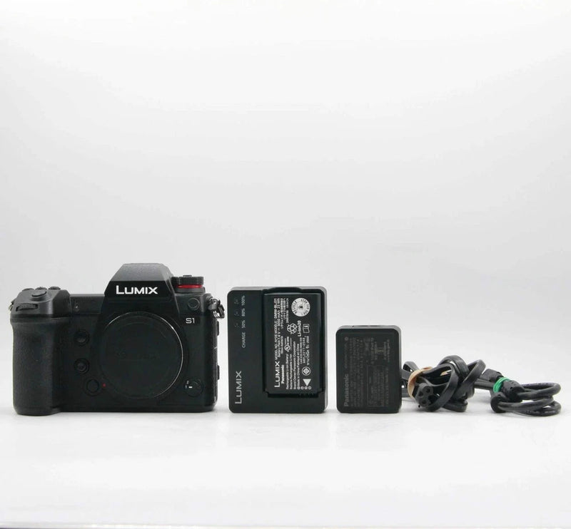 * USED * Panasonic Lumix S1 Digital Mirrorless Camera (Body Only) SHUTTER 2087