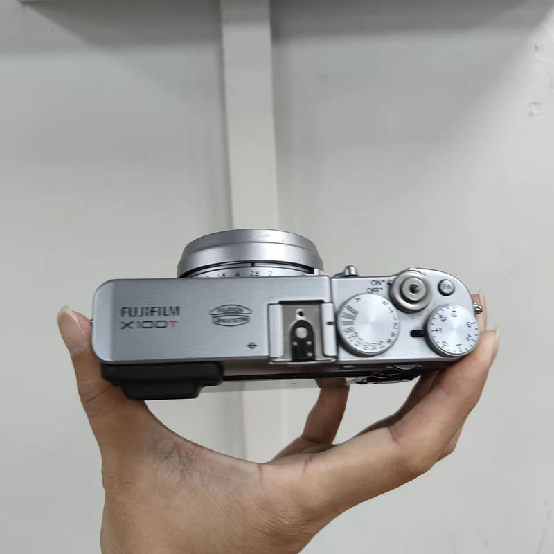 Fujifilm X100T Digital Camera 16.3MP with 23mm f/2 Fixed Lens - 95% New
