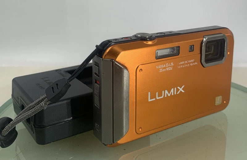 Panasonic Lumix DMC-FT20 Waterproof ORANGE Camera WITH CHARGER TESTED - 34