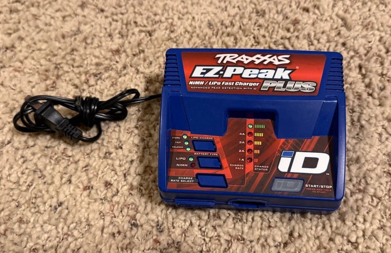 Traxxas EZ-Peak PLUS NiMH/LiPo Fast Charger Tamiya/Associated/Losi Battery